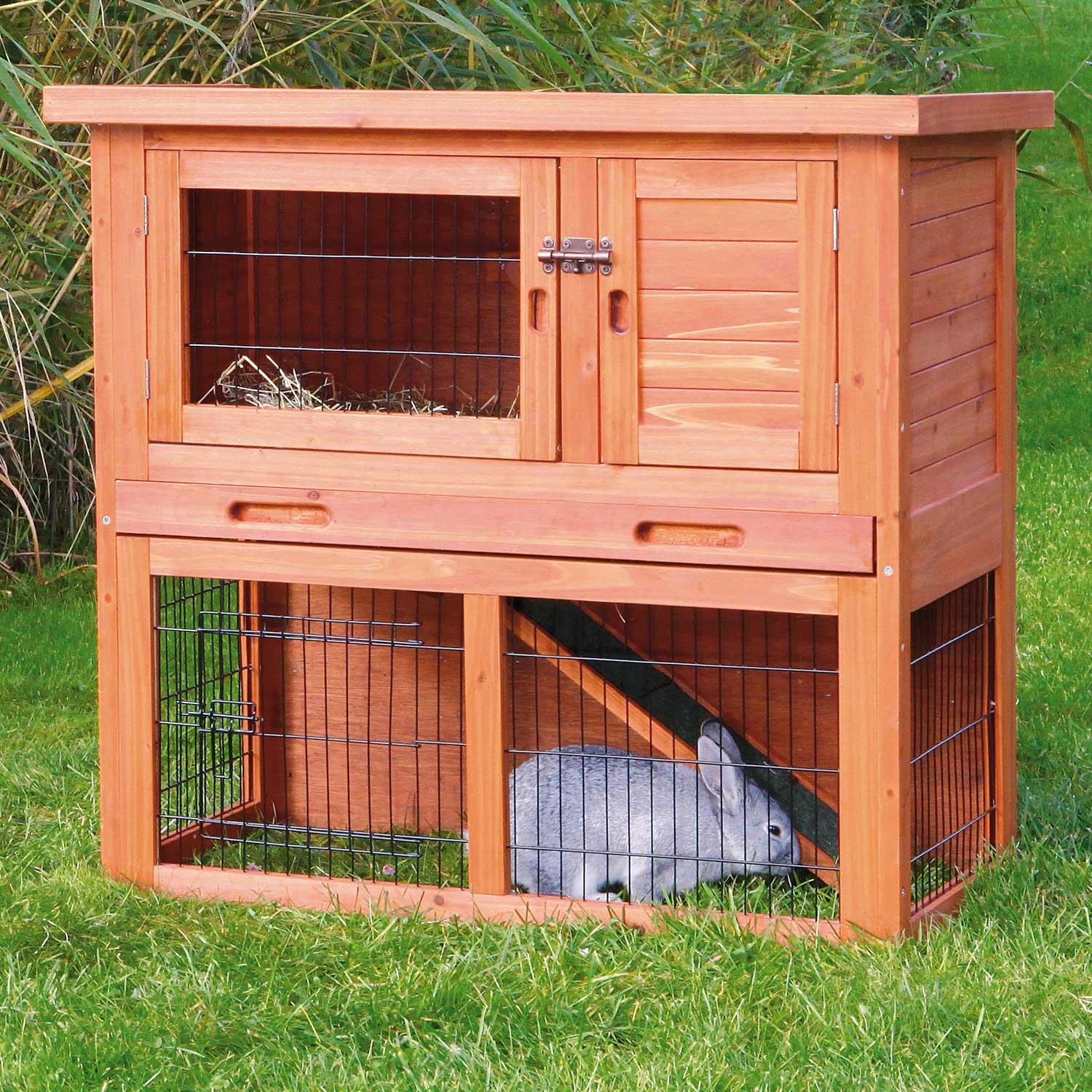 TRIXIE Natura Animal Hutch with Enclosure in Brown